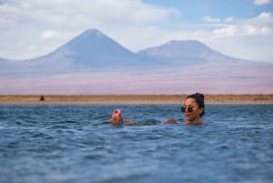 Laguna Cejar: ¡flota en las lagunas más famosas de Atacama!