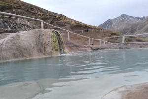 ♨️Colina Valley Hot Springs: Andean Getaway