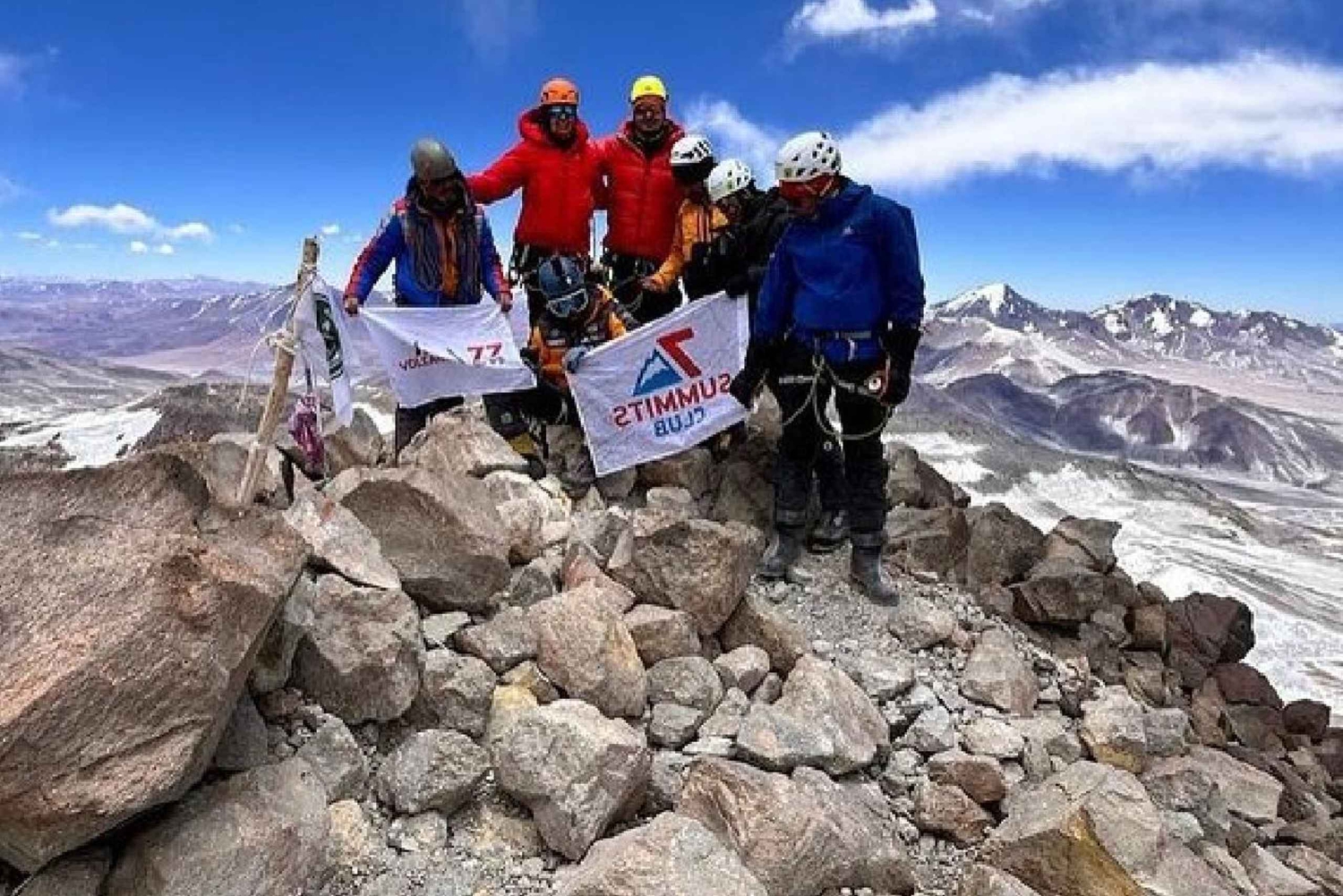 Copiapó: Ascenso guiado de 5 días al volcán Ojos del Salado