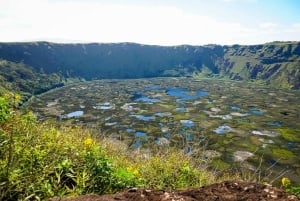 Paaseiland: Voorouderlijke grotten en Orongo Last Village