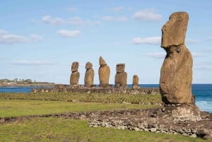 Easter Island Private Tour: Historical Journey North & West