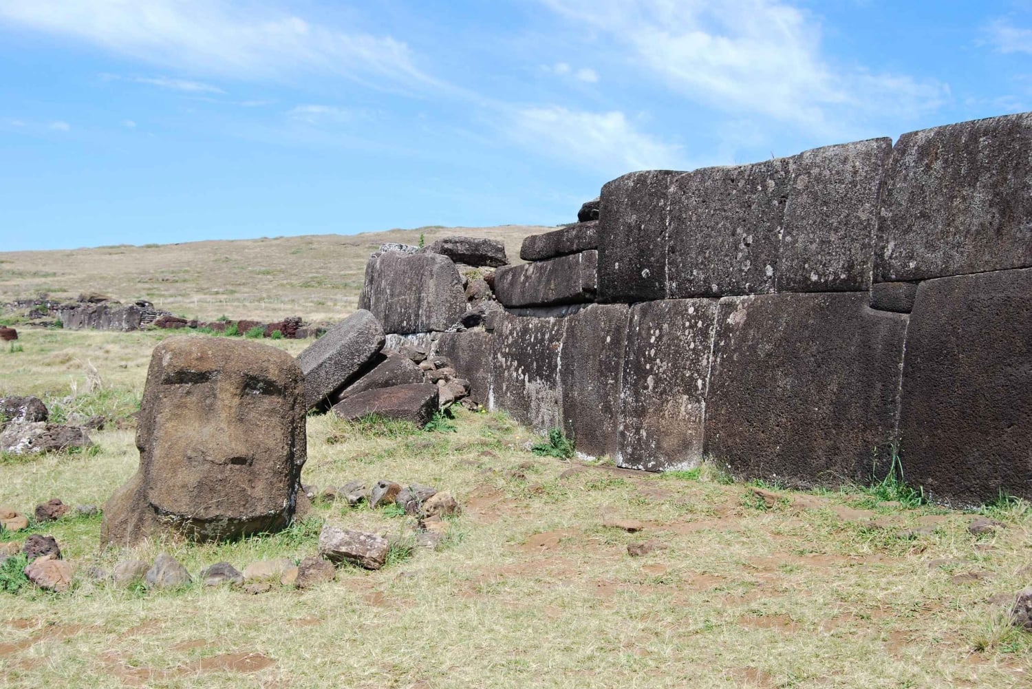 Privat omvisning på Påskeøya: Majestetiske megalitter i sør og øst