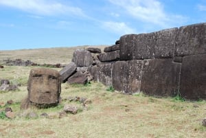 Privat omvisning på Påskeøya: Majestetiske megalitter i sør og øst