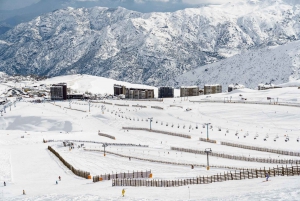 El Colorado Ski: Ticket, Lessons, Transport, Add-on Clothing