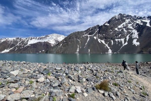 Private Group El Yeso Reservoir & Concha y Toro Vineyard