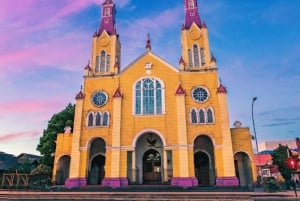 Chiloé Esencial: Dalcahue y Castro en un Día