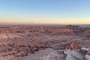 Odkryj Dolinę Księżycową z zachodem słońca, przekąskami i napojami