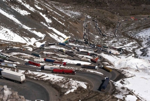 TOUR PRIVADO À LA DÉCOUVERTE DE LA MAJESTÉ DES ANDES ET DES VINS