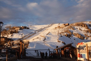 Farellones et vallée de Casablanca : visite privée de la montagne et des vins premium