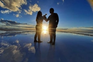 From Atacama: Uyuni tour by bus (Round trip)