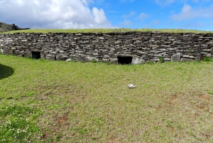 Fra Hanga Roa: Reise fra Orongo til Ana Te Pahu
