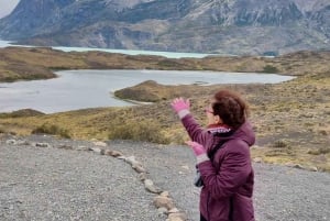 Punta Arenas: Ganztägiger Ausflug Torres del Paine + Milodón (mit Flughafentransfer)