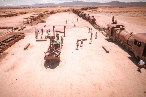 Från Uyuni: 3-dagars tur till San Pedro med besök på saltstenarna