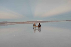Ab Uyuni: 3D 2N Salar de Uyuni und bunte Lagunen.