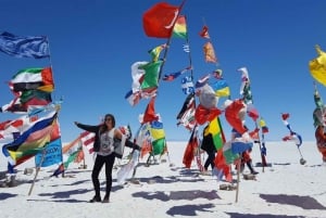 From Uyuni: Laguna Colorada and Salar de Uyuni 3-Day + Meals