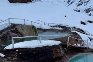 Excursão de 1 dia ao Embalse del Yeso e às fontes termais saindo de Santiago
