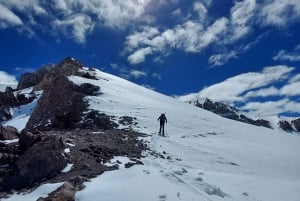 Full-Day Trek to Cerro El Pintor from Santiago