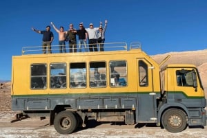 San Pedro de Atacama: Tour al Géiser del Tatio en autobús safari