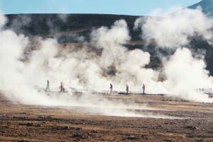 Gêiseres do Tatio: Nascer do sol e café da manhã no Atacama