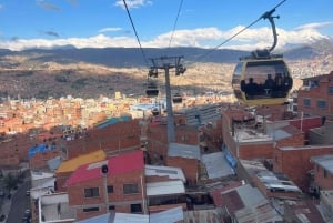 La Paz z wysokości: Wycieczka piesza w dół wzgórza i kolejka linowa
