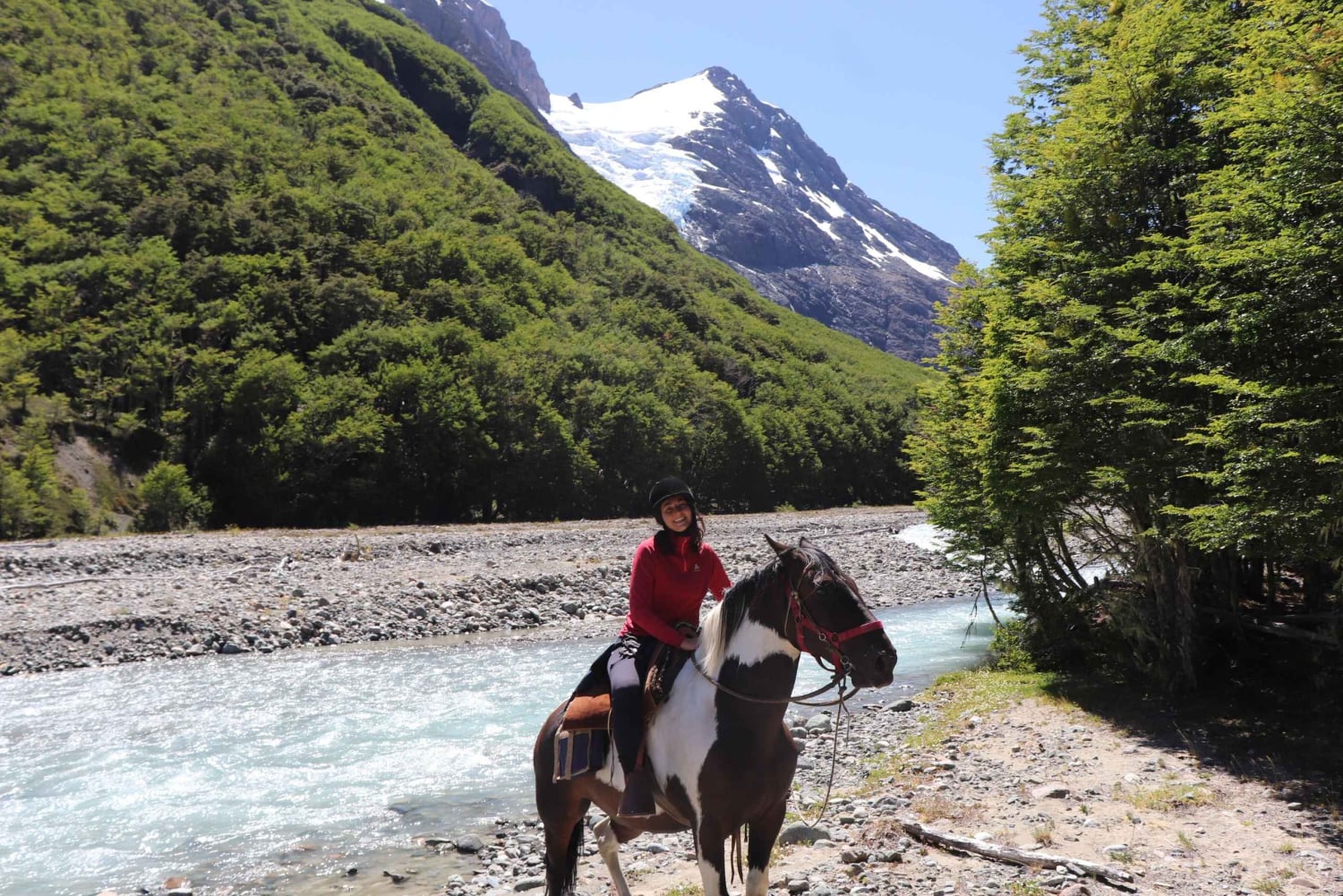 Mallín Grande: Full-day horseback ride to Ventisquero Tronador