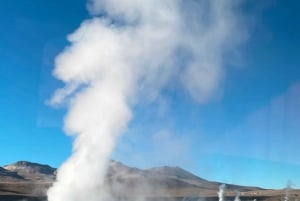 Memorable Excursión a los Géiseres del Tatio con Flamencos y Vistas Panorámicas