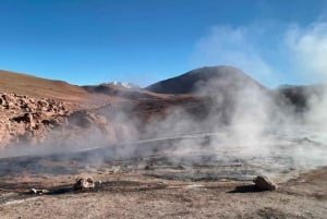 Memorable Excursión a los Géiseres del Tatio con Flamencos y Vistas Panorámicas