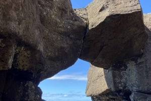 Mystery of the Poike:Kävele tuntemattomimman Rapa Nuin läpi