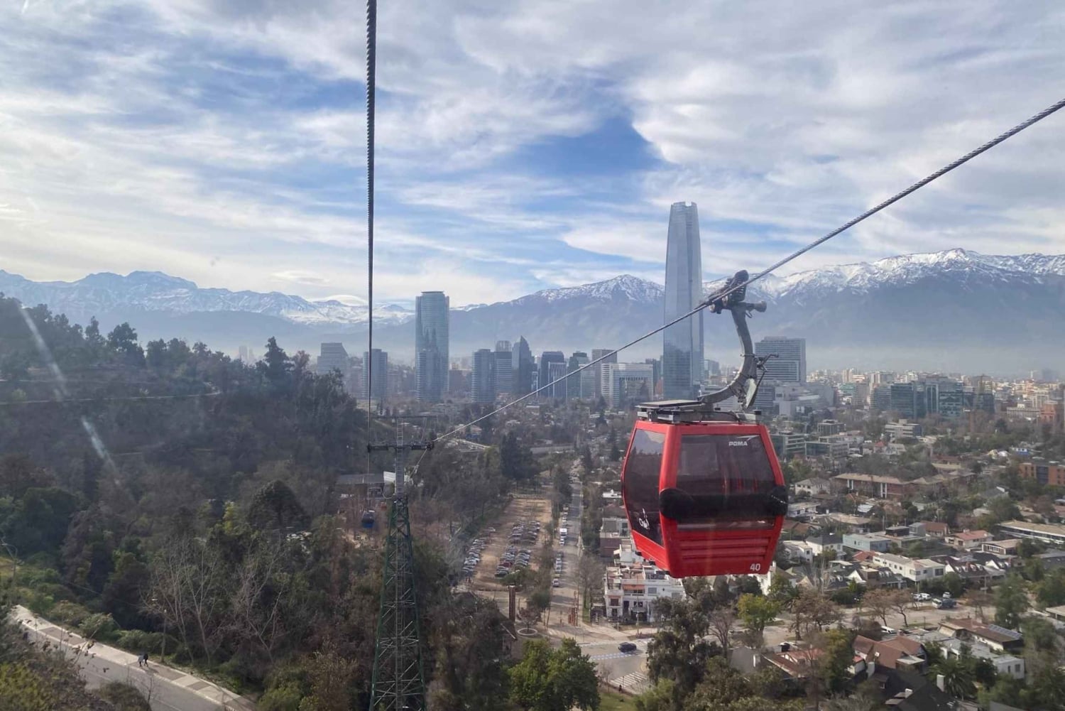 Natura e urbanistica in scooter a Santiago