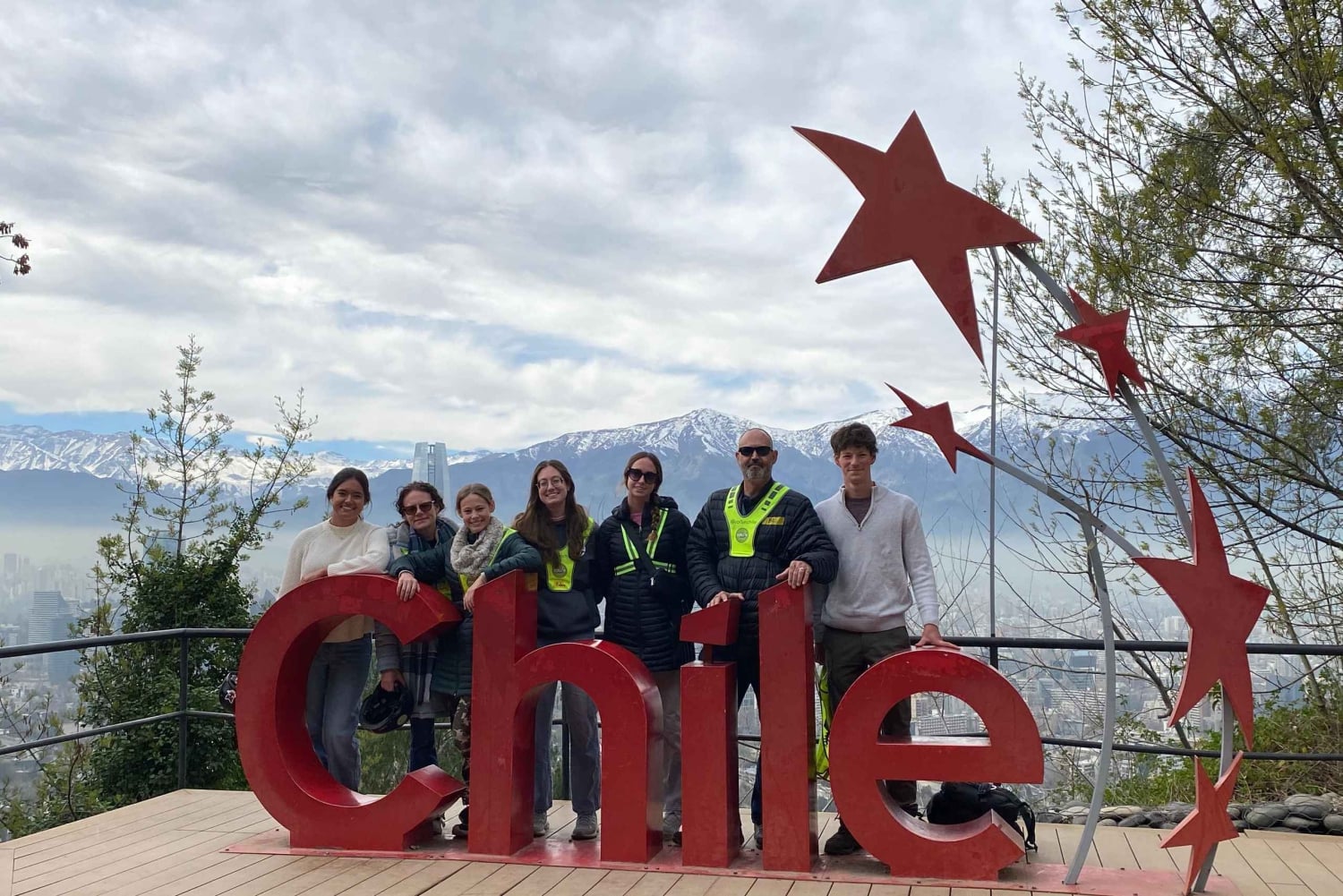 Natura e urbanistica in scooter a Santiago