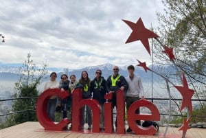 Natura e urbanistica in scooter a Santiago