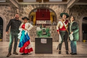 Natt på linbanan: vin, musik och cueca i Santiago