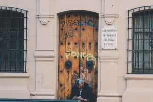 Paris-Londres: the most European neighborhood in Santiago with a Brazilian photographer