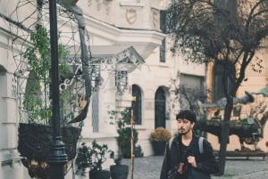 Paris-Londres: the most European neighborhood in Santiago with a Brazilian photographer