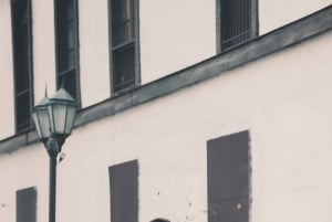 Paris-Londres: the most European neighborhood in Santiago with a Brazilian photographer
