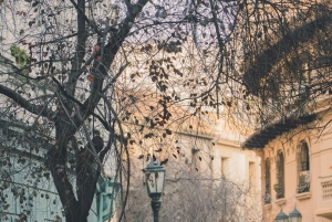 Paris-Londres: the most European neighborhood in Santiago with a Brazilian photographer