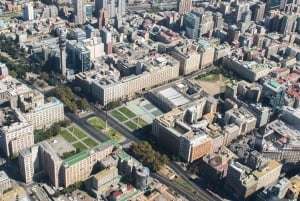 Visite privée en hélicoptère au-dessus de Santiago avec transport à l'hôtel