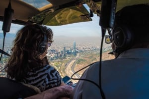 Visite privée en hélicoptère au-dessus de Santiago avec transport à l'hôtel