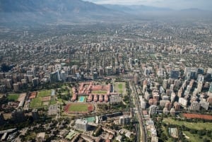 Visite privée en hélicoptère au-dessus de Santiago avec transport à l'hôtel