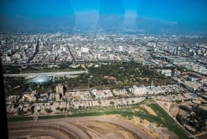 Visite privée en hélicoptère au-dessus de Santiago avec transport à l'hôtel