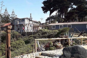 Private Isla Negra & Pomaire Cultural Day Trip