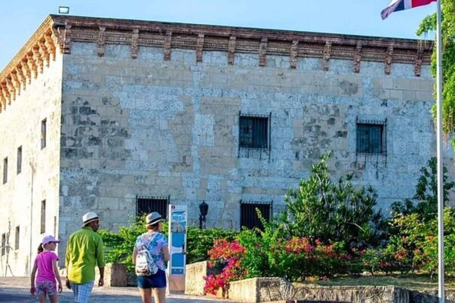 Privat: Dagstur til Santo Domingo med frokost og drinks