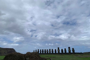 Passeio particular: onde nasceu a história dos moais