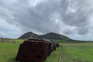 Passeio particular: onde nasceu a história dos moais