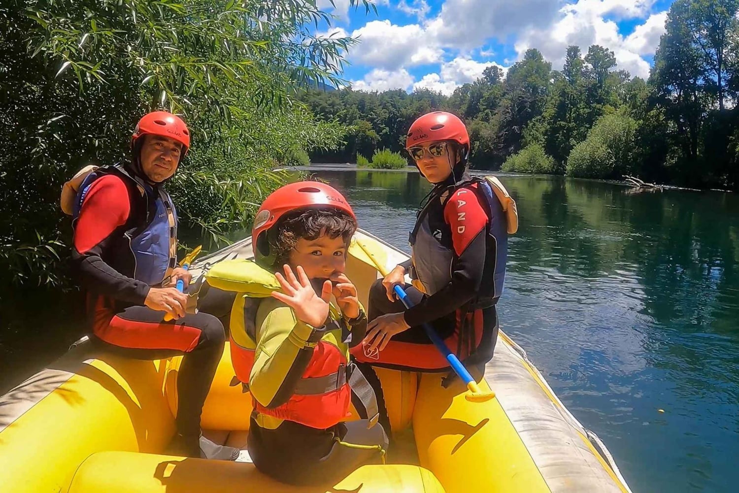 Pucón: rodzinna wyprawa na tratwach po rzece Liucura dla wszystkich grup wiekowych