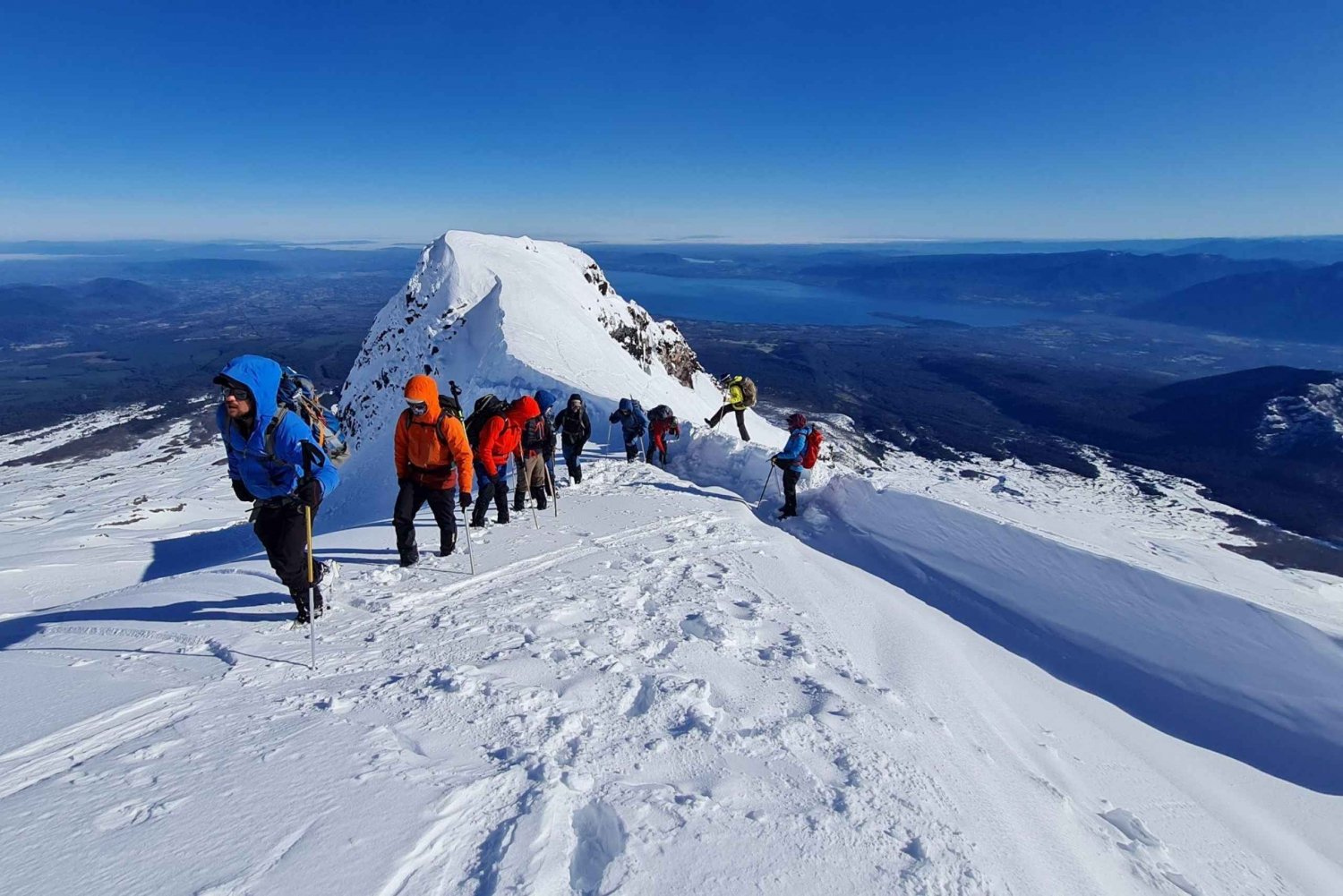 Pucón : Randonnée au sommet du volcan Villarrica avec transfert