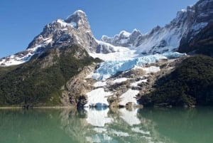 P. Natales: Balmaceda- und Serrano-Gletscher mit Mittagessen und Whisky