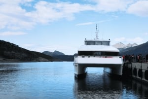 Puerto Natales : navigation vers les glaciers Balmaceda et Serrano