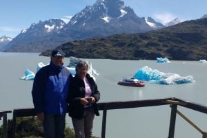 Puerto Natales: Full Day Torres del Paine + Milodon Cave