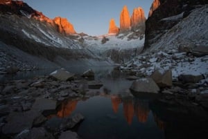 Puerto Natales: Guided Base Torres Trek